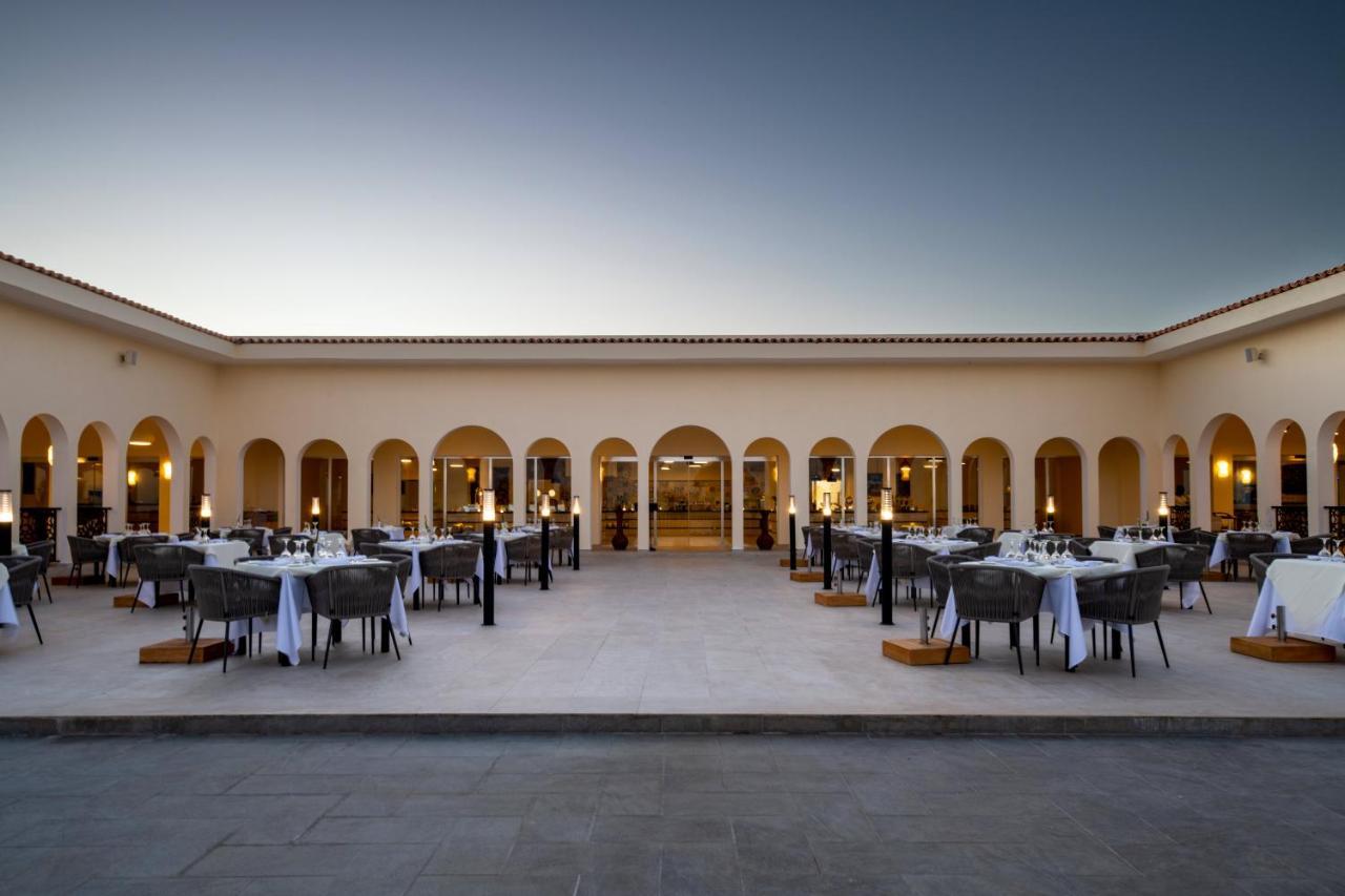 Hotel The Mora Zanzibar Matemwe  Esterno foto The restaurant at the hotel